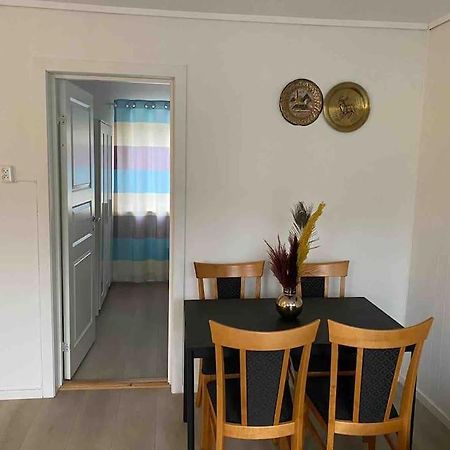 Lovely 2 Bedroom Apartmen With Free Parking 베르겐 외부 사진